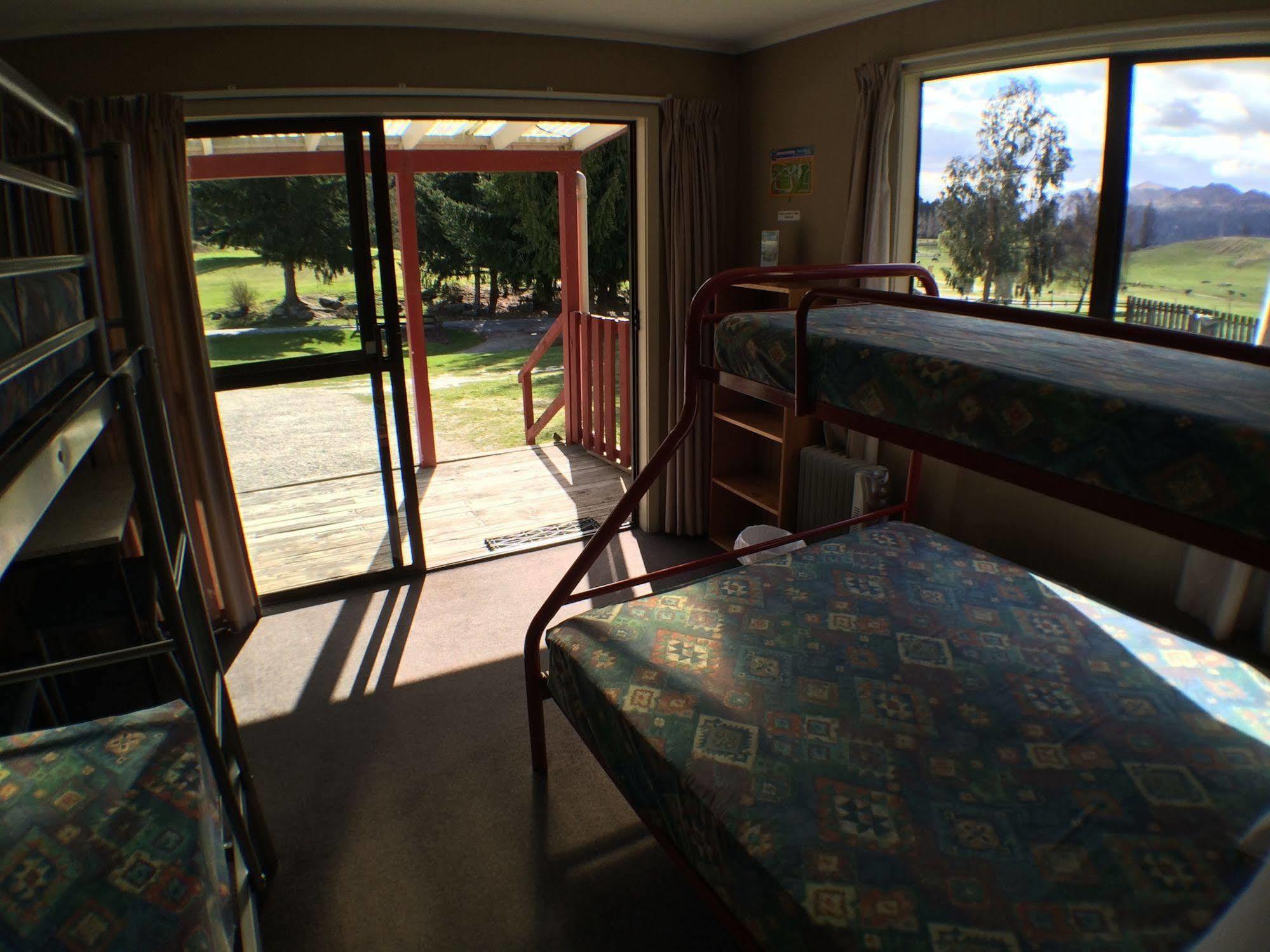 Mt Aspiring Holiday Park Wanaka Exterior foto