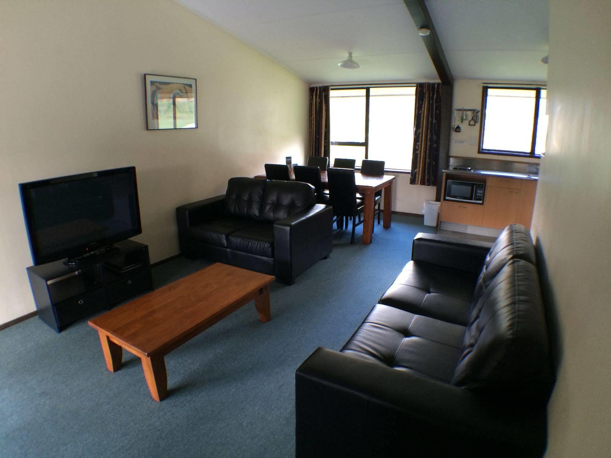 Mt Aspiring Holiday Park Wanaka Exterior foto